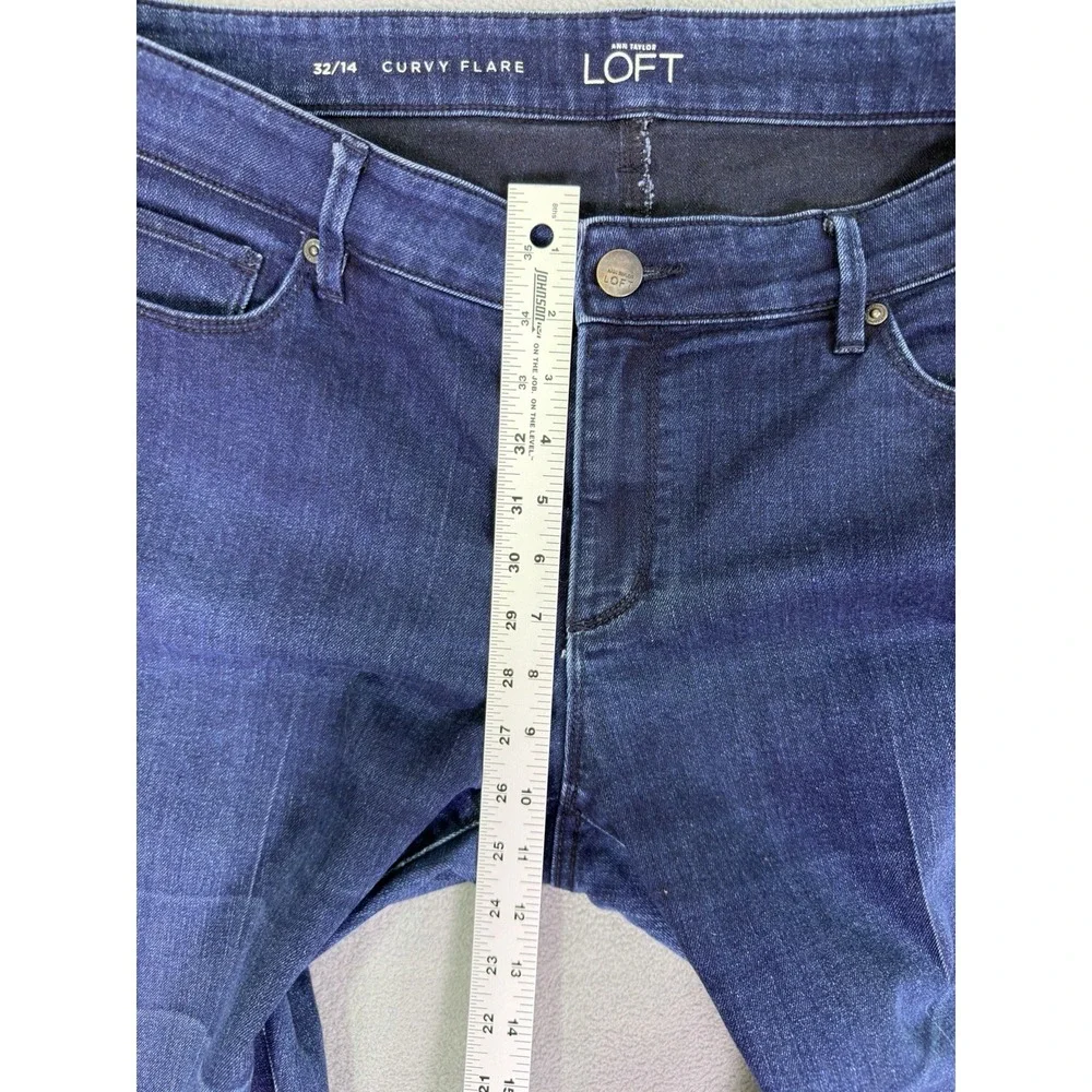 Ann Taylor Loft Jeans Womens 14 Blue Dark Wash Mid Rise Curvy Flare Stretch